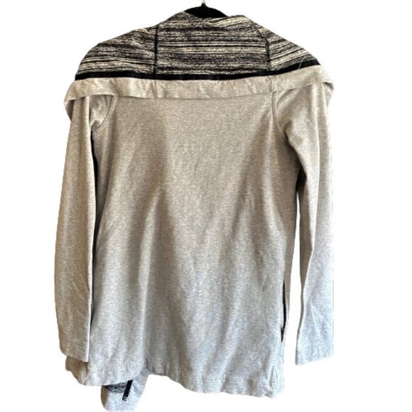 Lululemon Savasana wrap light gray cowl neck jacket 4 - Picture 3 of 7